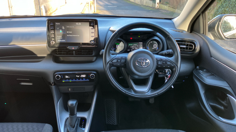 Toyota Yaris 1.5 Hybrid Design 5dr CVT Hybrid Hatchback